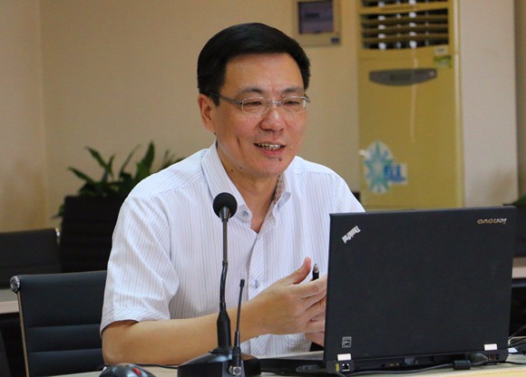 陶坚校长出席结业式并讲话 陶坚校长出席结业式并讲话
